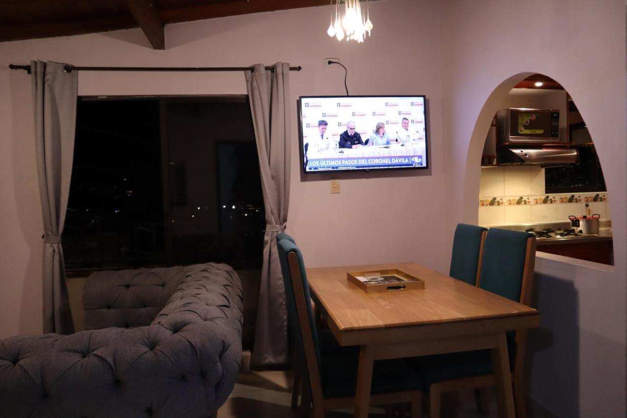 Ferienwohnung Wonderful House With Views In Medellin-Fiber Optics Exterior foto